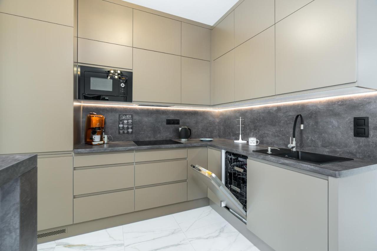 Apartments City View Garbary By Noclegi Renters Poznan Luaran gambar